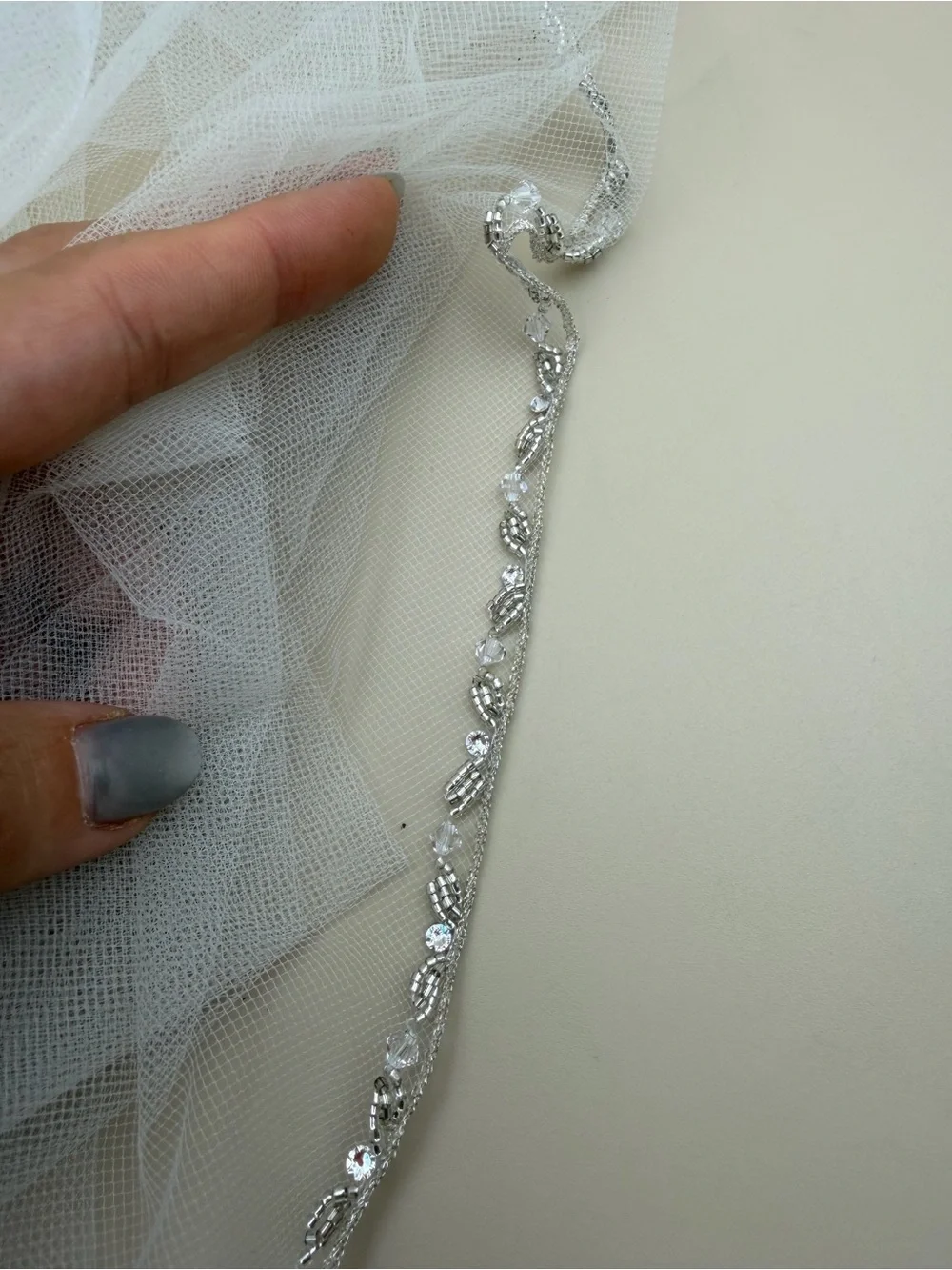 Bridal Veil Crystal Rhinestone Beaded Edge with Comb White Ivory